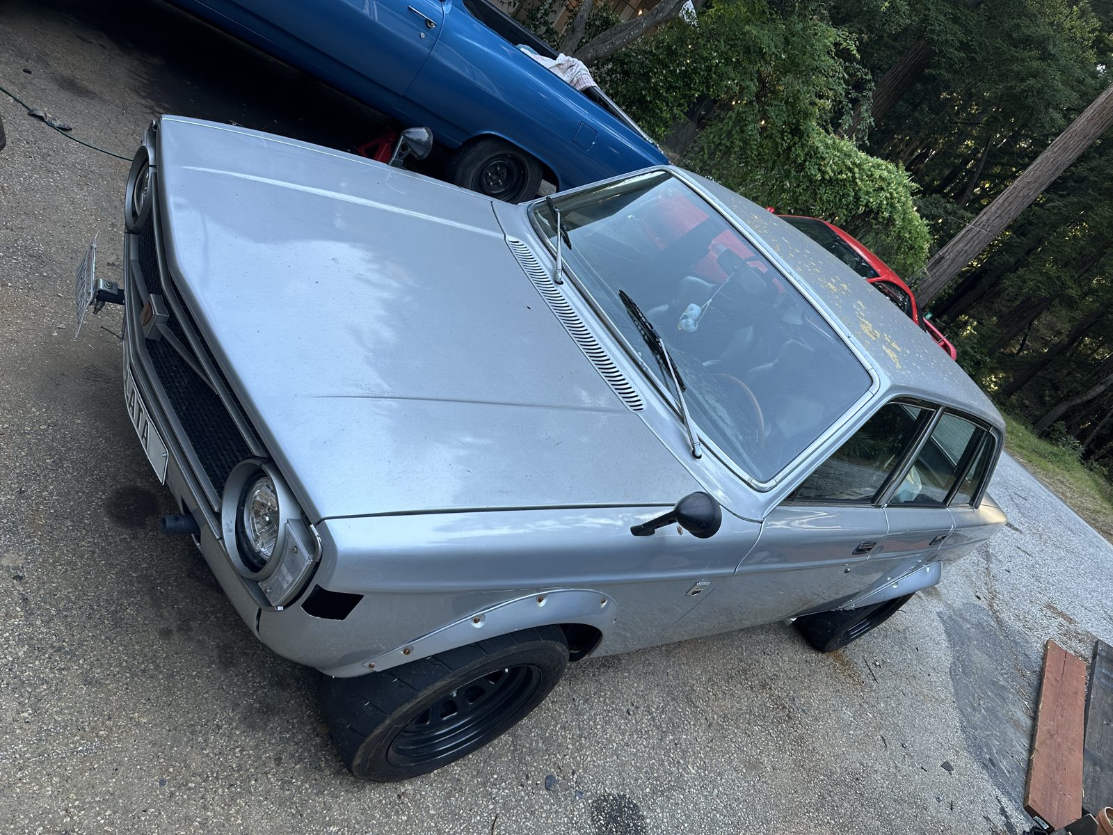 Kane's '72 Volvo 144